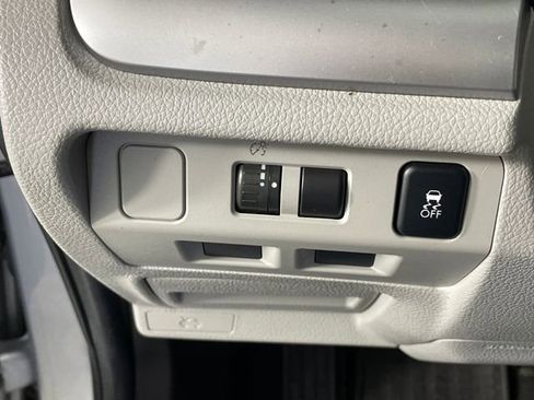 Used 2015 Subaru Forester 2.5i Premium w/ All-Weather Package image 9