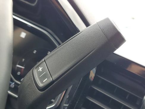 Used 2025 GMC Sierra 1500 SLT AWD/4WD image 13