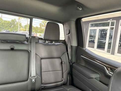 Used 2022 Chevrolet Silverado 1500 LT Trail Boss w/ Convenience Package II image 19