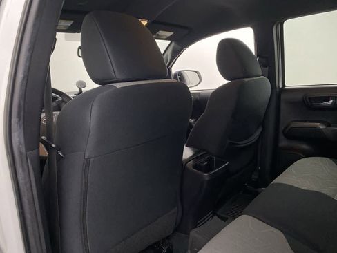 Used 2023 Toyota Tacoma TRD Off-Road image 15