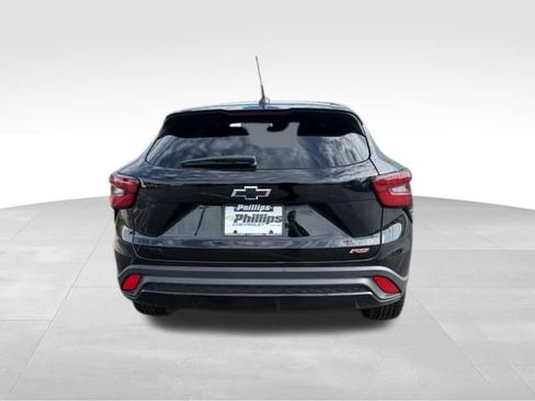 Used 2024 Chevrolet Trax RS w/ Driver Confidence Package FWD image 11
