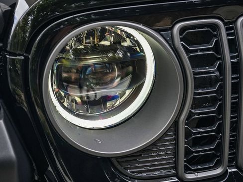 New 2026 Jeep Wrangler Unlimited Rubicon image 8