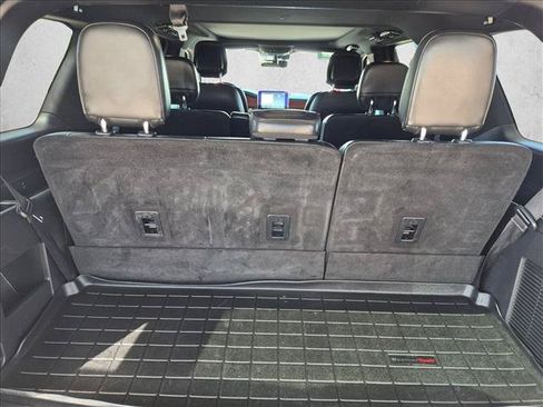 Used 2019 Lincoln Navigator Select AWD/4WD image 19