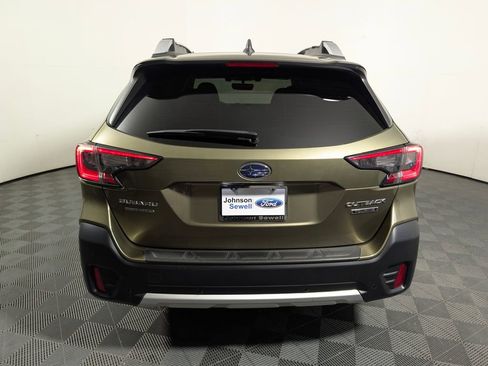 Used 2022 Subaru Outback Touring image 6