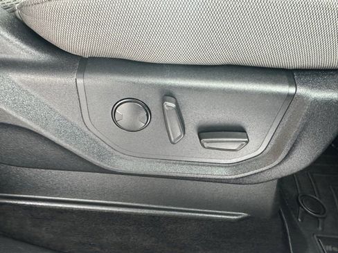 Used 2019 Ford F150 XLT w/ Equipment Group 302A Luxury image 21