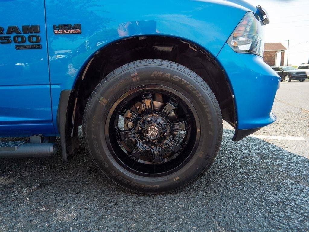 Used 2019 RAM 1500 Express w/ Hydro Blue Sport Package AWD/4WD image 11