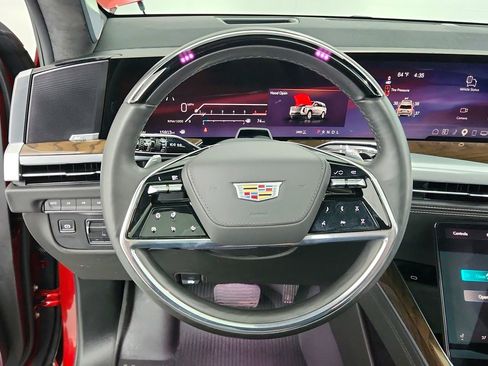 Certified 2025 Cadillac Escalade ESV Sport Platinum AWD/4WD image 19