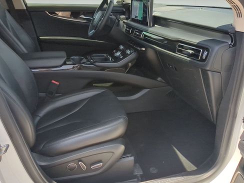 Used 2022 Lincoln Nautilus FWD w/ Premium Package image 23