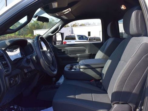 New 2024 RAM 2500 Tradesman w/ Chrome Appearance Group image 19