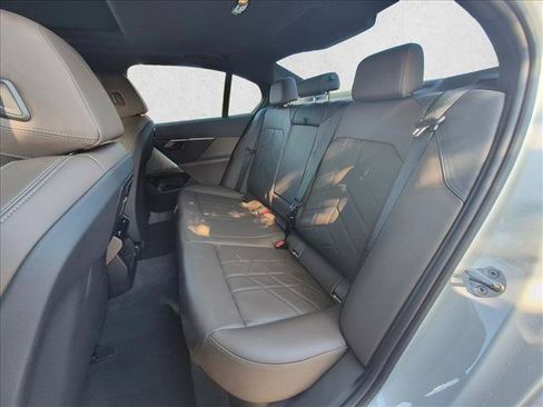Used 2024 BMW 530i xDrive w/ Convenience Package AWD/4WD image 19