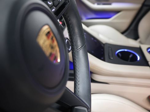 Certified 2023 Porsche Taycan RWD image 32