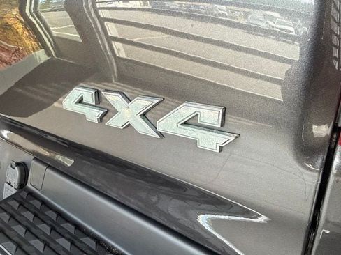 Used 2023 RAM 1500 Laramie AWD/4WD image 22