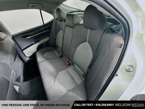 Used 2021 Toyota Camry LE FWD image 23