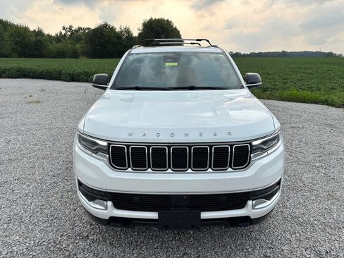 Used 2023 Jeep Wagoneer 4WD w/ Premium Group I image 29