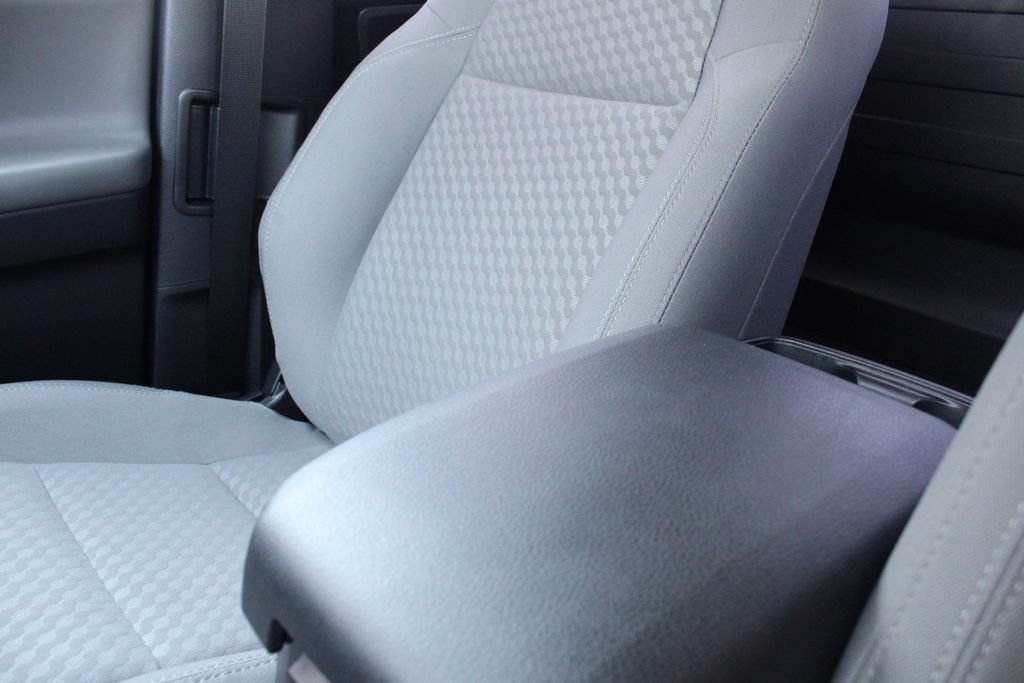 Used 2020 Toyota Tacoma SR AWD/4WD image 17
