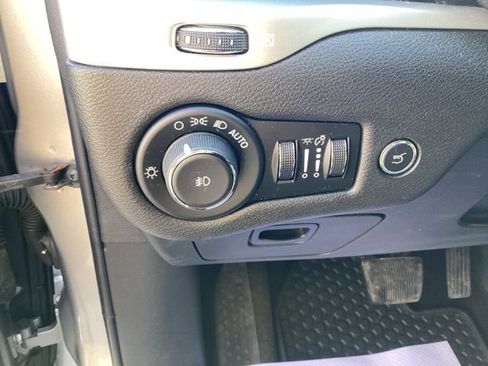 Used 2014 Jeep Cherokee Limited w/ Luxury Group image 30