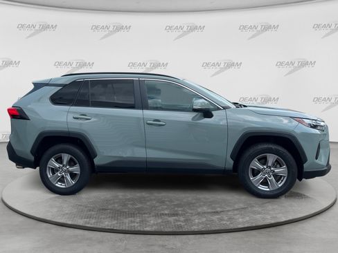Used 2022 Toyota RAV4 XLE w/ Convenience Package AWD/4WD image 8
