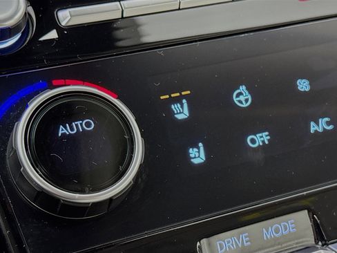 Used 2025 Hyundai Santa Fe Limited image 21