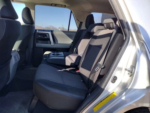 Used 2012 Toyota 4Runner SR5 w/ Convenience Pkg image 13