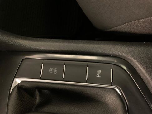 Used 2023 Volkswagen Tiguan SE R-Line image 29