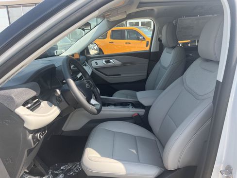 New 2026 Ford Explorer Active w/ Active Comfort Package AWD/4WD image 20
