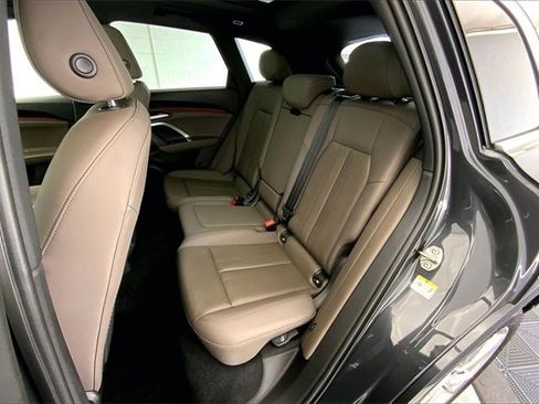 Certified 2025 Audi Q5 Premium Plus w/ Premium Plus image 26