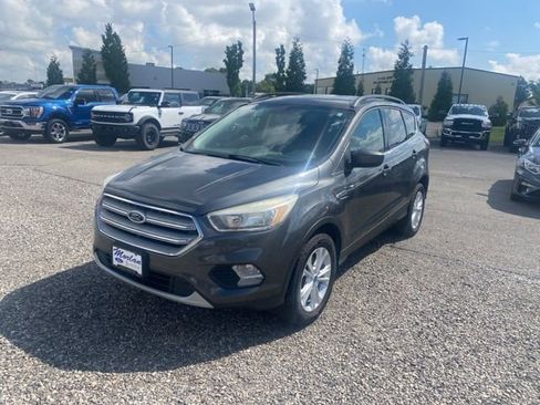 Used 2018 Ford Escape SE AWD/4WD image 2