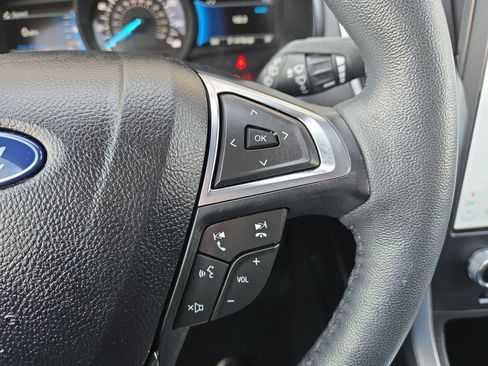 Certified 2024 Ford Edge SEL w/ Convenience Package image 15