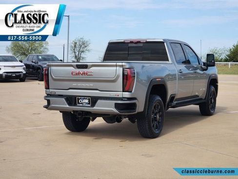 Used 2024 GMC Sierra 2500 AT4 w/ AT4 Premium Plus Package AWD/4WD image 12