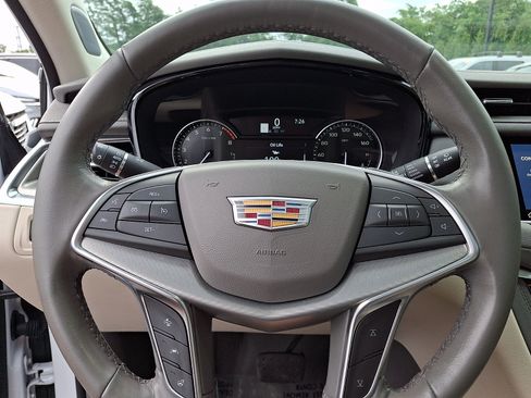 Used 2024 Cadillac XT5 Premium Luxury FWD image 23