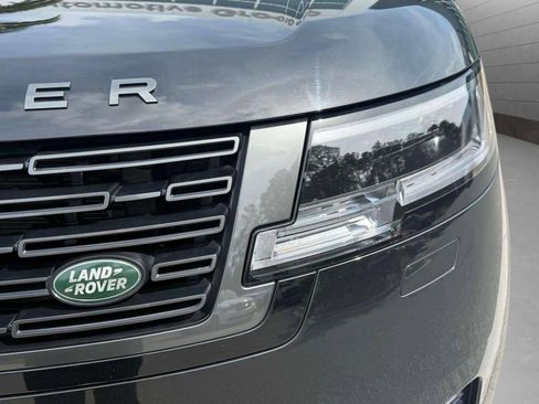 Used 2023 Land Rover Range Rover Long Wheelbase Autobiography image 17