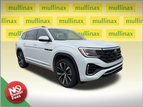 Used 2024 Volkswagen Atlas SEL Premium R-Line image 1