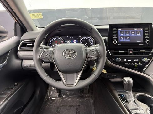 Used 2022 Toyota Camry SE AWD/4WD image 8