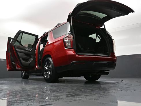 Used 2021 Chevrolet Tahoe Z71 w/ Z71 Off-Road Package image 41