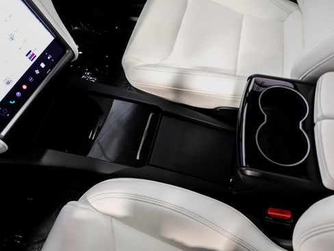 Used 2020 Tesla Model X Long Range image 31