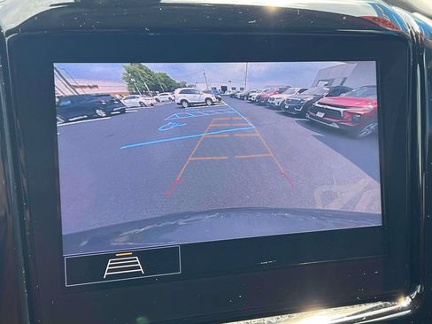 Used 2020 Chevrolet Traverse LT w/ Driver Confidence II Package AWD/4WD image 30