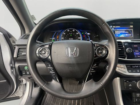 Used 2015 Honda Accord Touring image 12