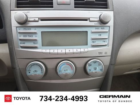 Used 2009 Toyota Camry LE FWD image 22