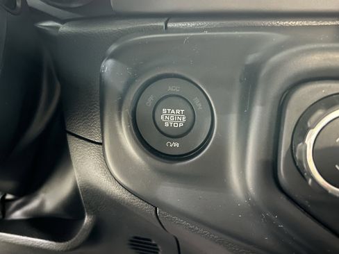 Used 2022 Jeep Wrangler Willys image 22