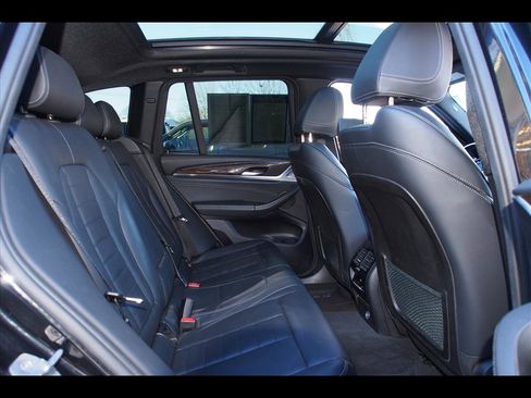 Used 2018 BMW X3 xDrive30i image 14