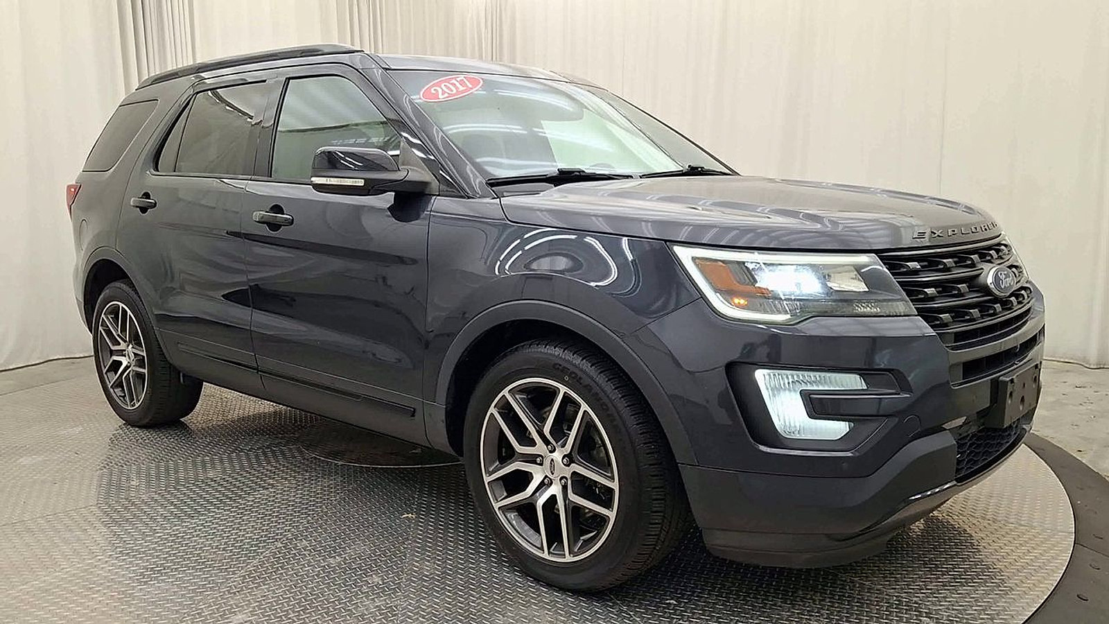 Used 2017 Ford Explorer Sport w/ Equipment Group 401A AWD/4WD image 7