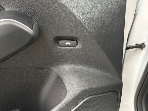 Used 2023 Honda Civic Touring image 16