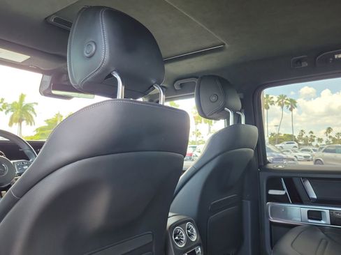 Used 2024 Mercedes-Benz G 550 image 12