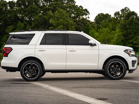 Used 2023 Ford Expedition Limited RWD image 8