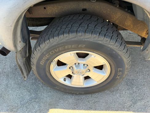 Used 2002 Toyota Tacoma PreRunner RWD image 25