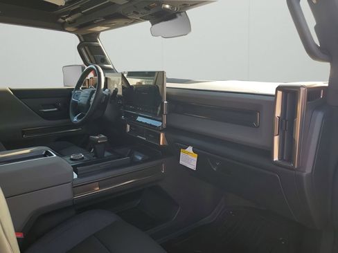 New 2025 GMC Hummer EV 2X w/ LPO, Dark Essentials Package image 13