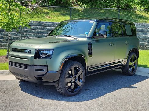 New 2026 Land Rover Defender 110 X-Dynamic SE AWD/4WD image 1