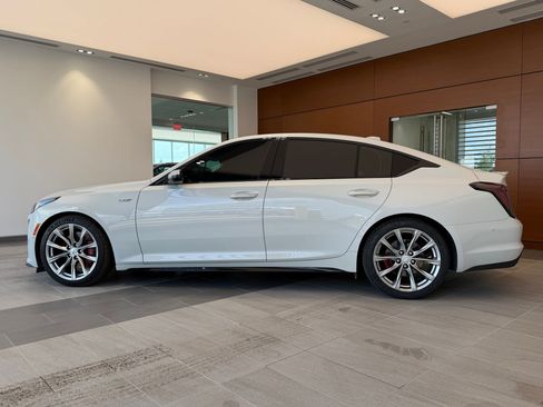 Used 2023 Cadillac CT5 V w/ Platinum Package RWD image 2