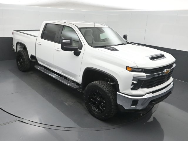 Used 2026 Chevrolet Silverado 2500 LT AWD/4WD image 44
