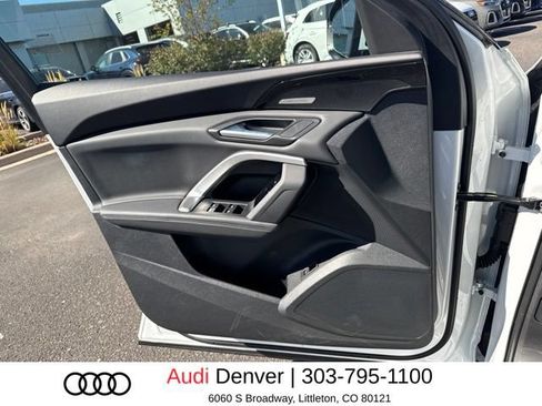 Used 2025 Audi Q5 Premium w/ Premium Plus AWD/4WD image 8